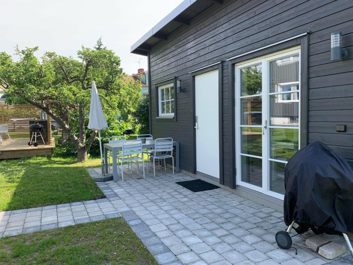Toppmodernt Litet Hus Naera Kalmar Slott Och Havet Kültér fotó
